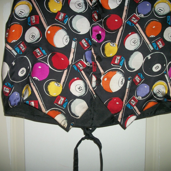 POOL OR BILLARDS VINTAGE MENS CUEBALLS SILK ITALIAN VEST M - Picture 3 of 4
